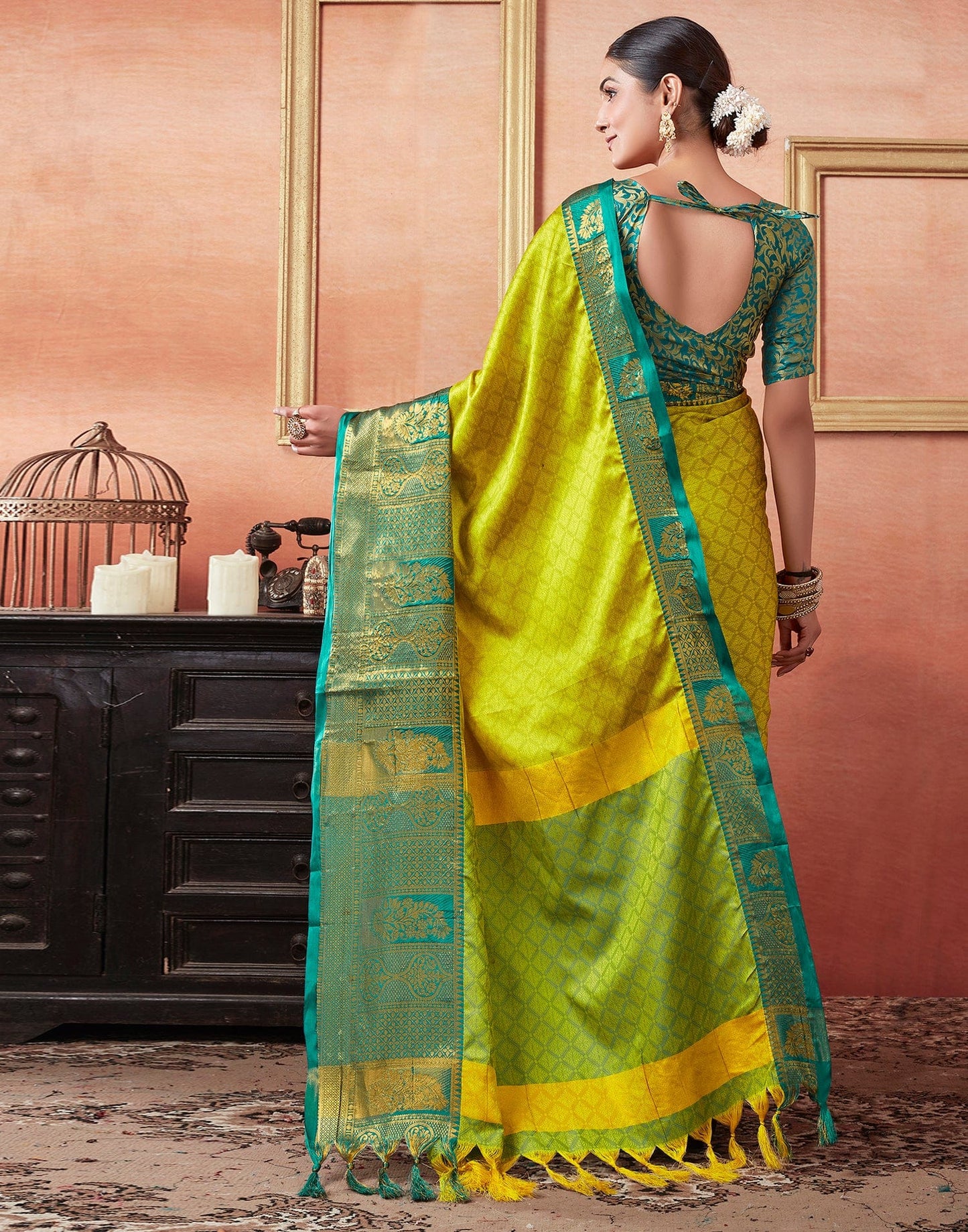 ETHNILUX Women's Silk Zari Stripe & Tassels Kanjivaram Saree