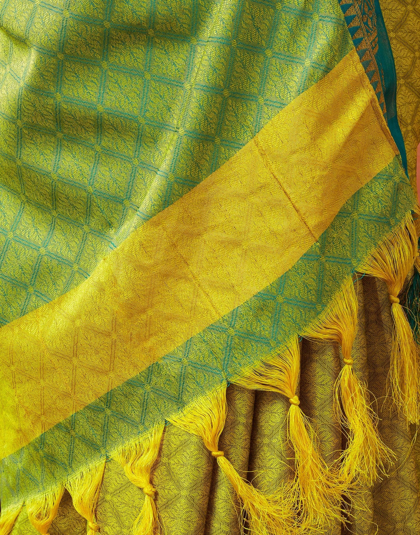 ETHNILUX Women's Silk Zari Stripe & Tassels Kanjivaram Saree