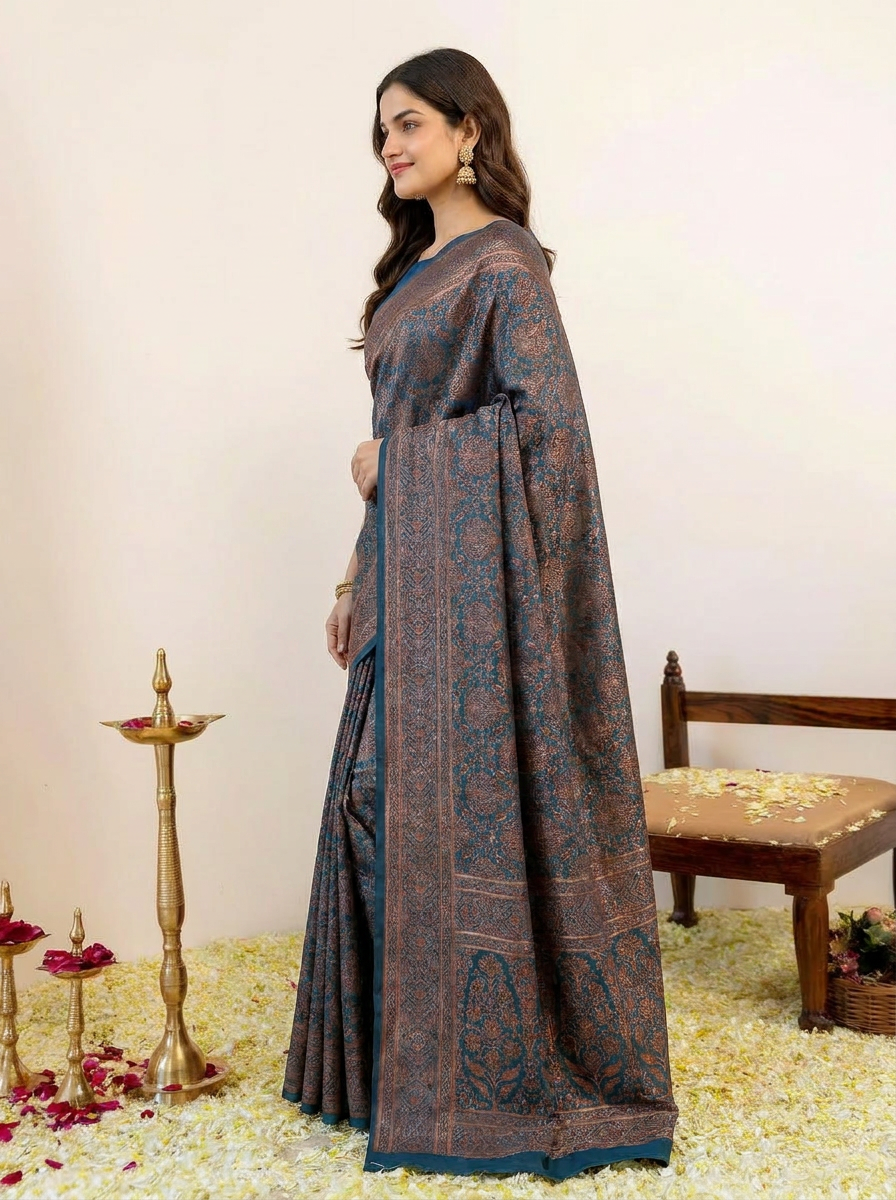 Vibrant Rani Pink Banarasi Silk Saree with Elegant Zari Weaving - 03 side (3)
