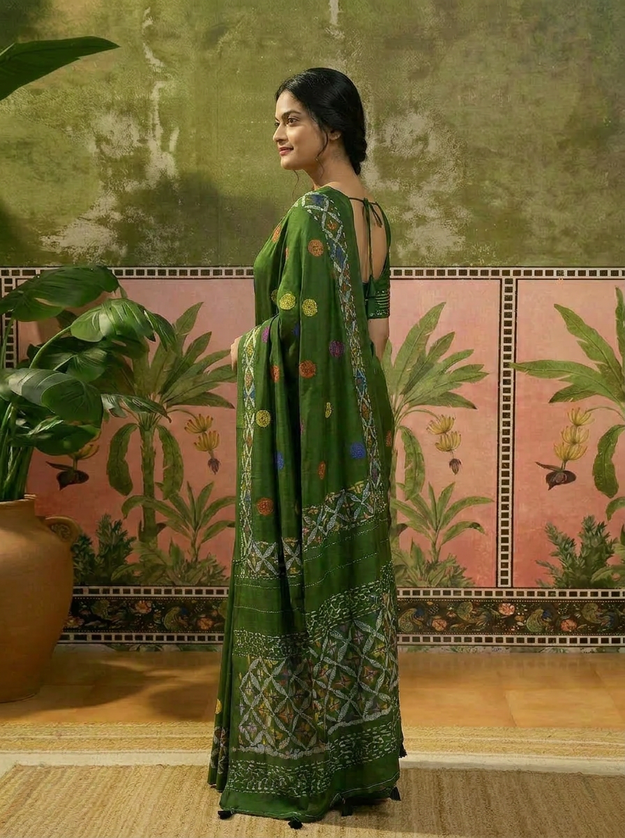 Pure Cotton Bottle Green Artistic Printed Saree with Contrast Pallu - 03 side
