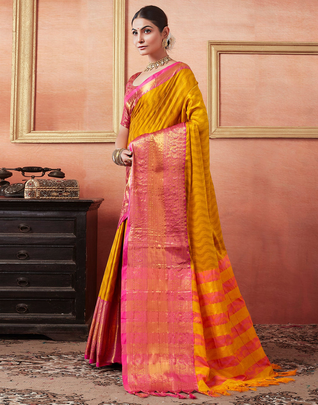 Vaibhav Cotton Silk Woven Kanjivaram Saree