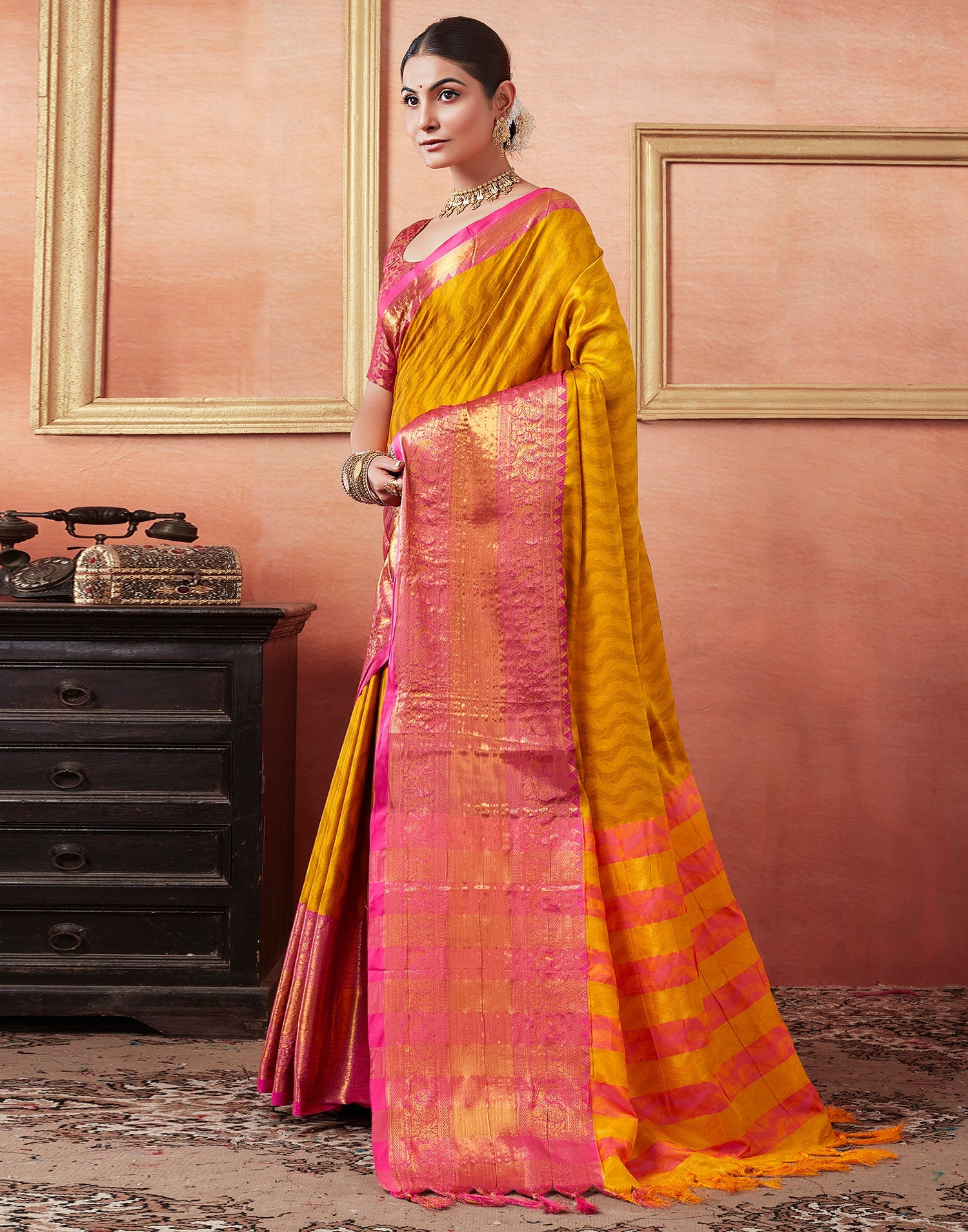 Vaibhav Cotton Silk Woven Kanjivaram Saree