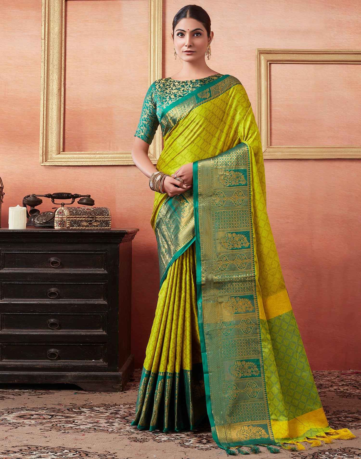 Vaibhav Cotton Silk Woven Kanjivaram Saree
