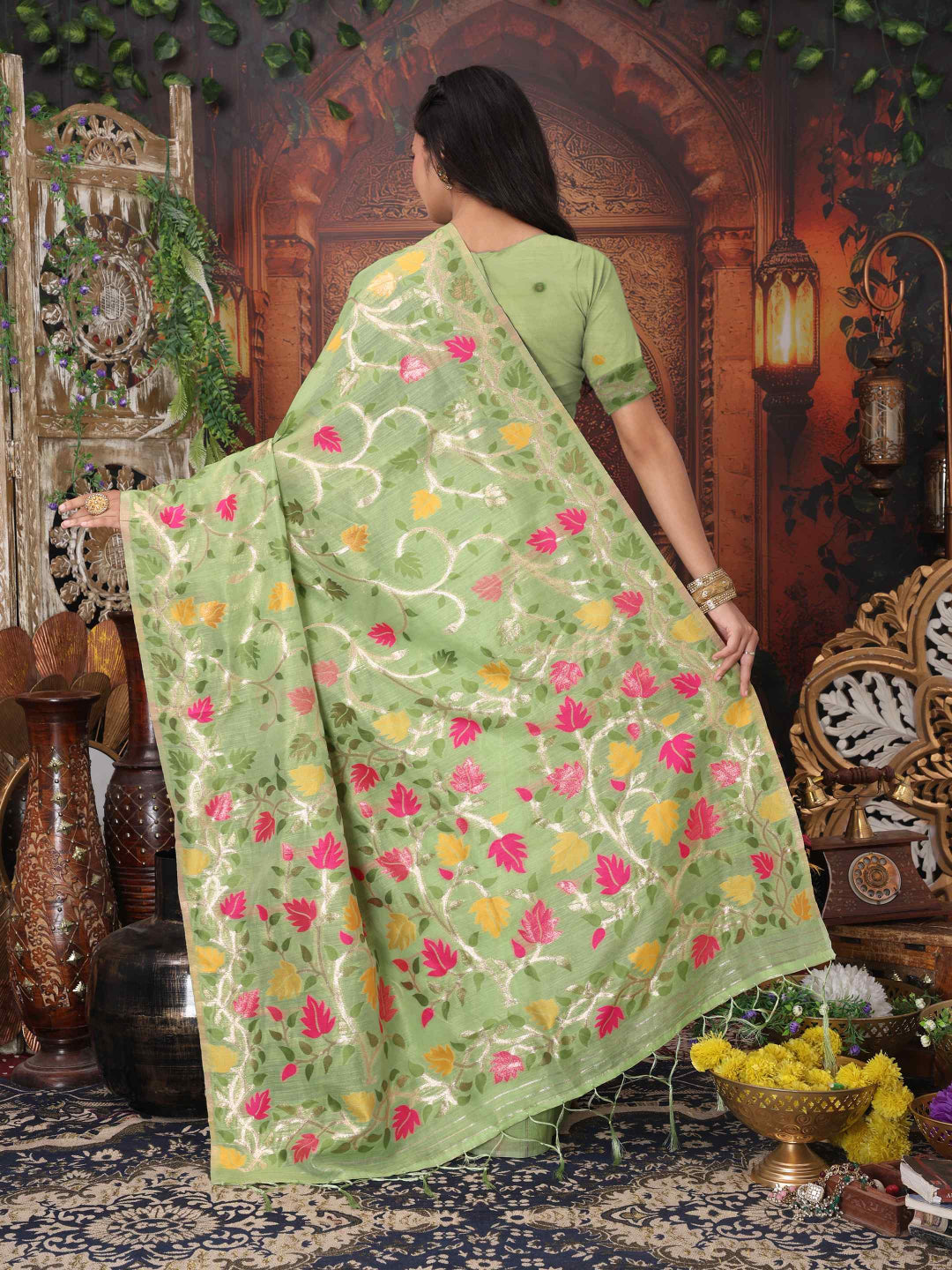 Traditional Linen Cotton Saree with Floral Design