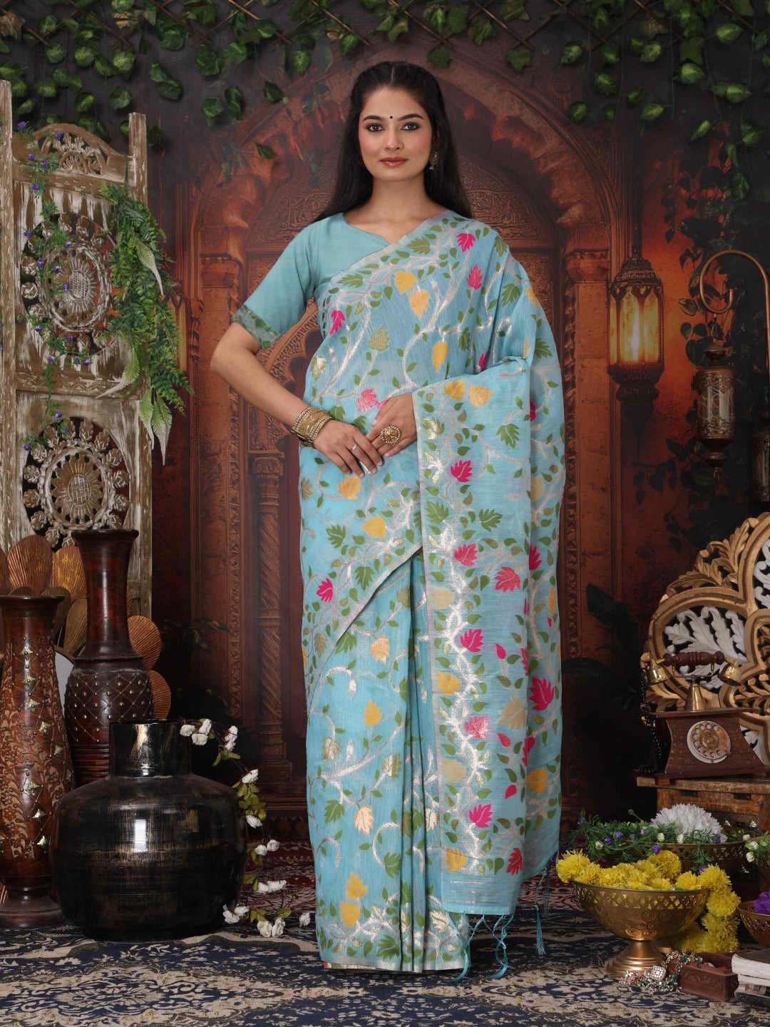 Traditional Linen Cotton Saree with Floral Design
