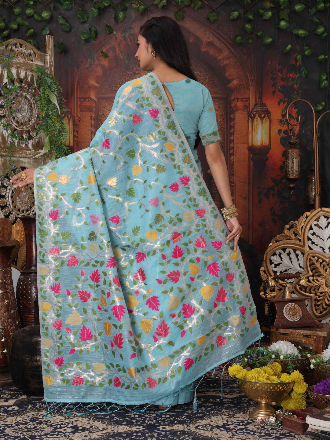 Traditional Linen Cotton Saree with Floral Design