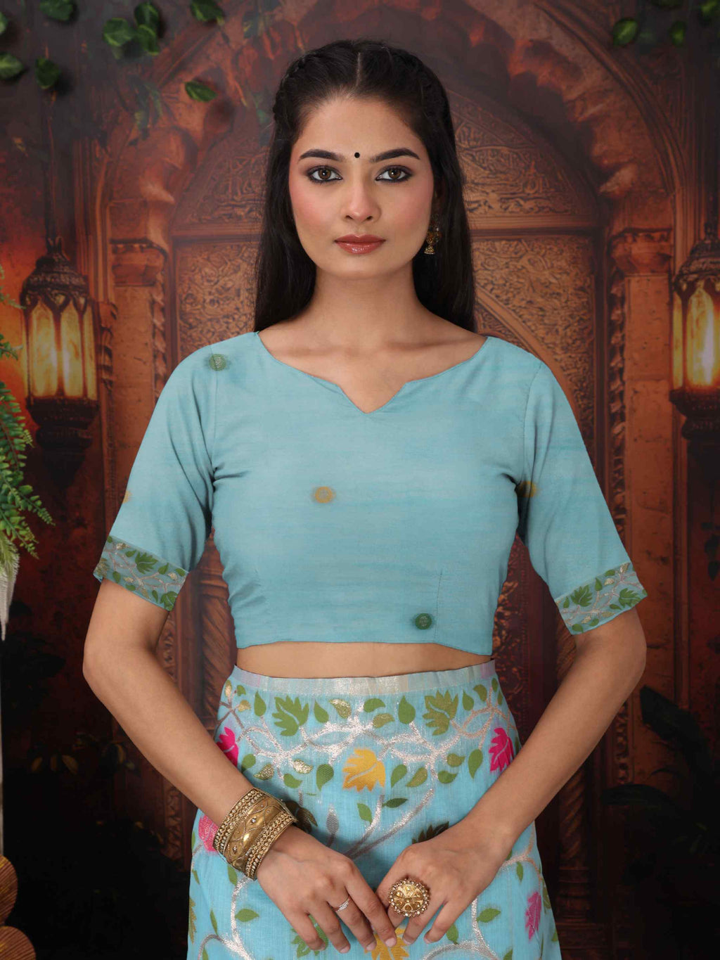 Traditional Linen Cotton Saree with Floral Design
