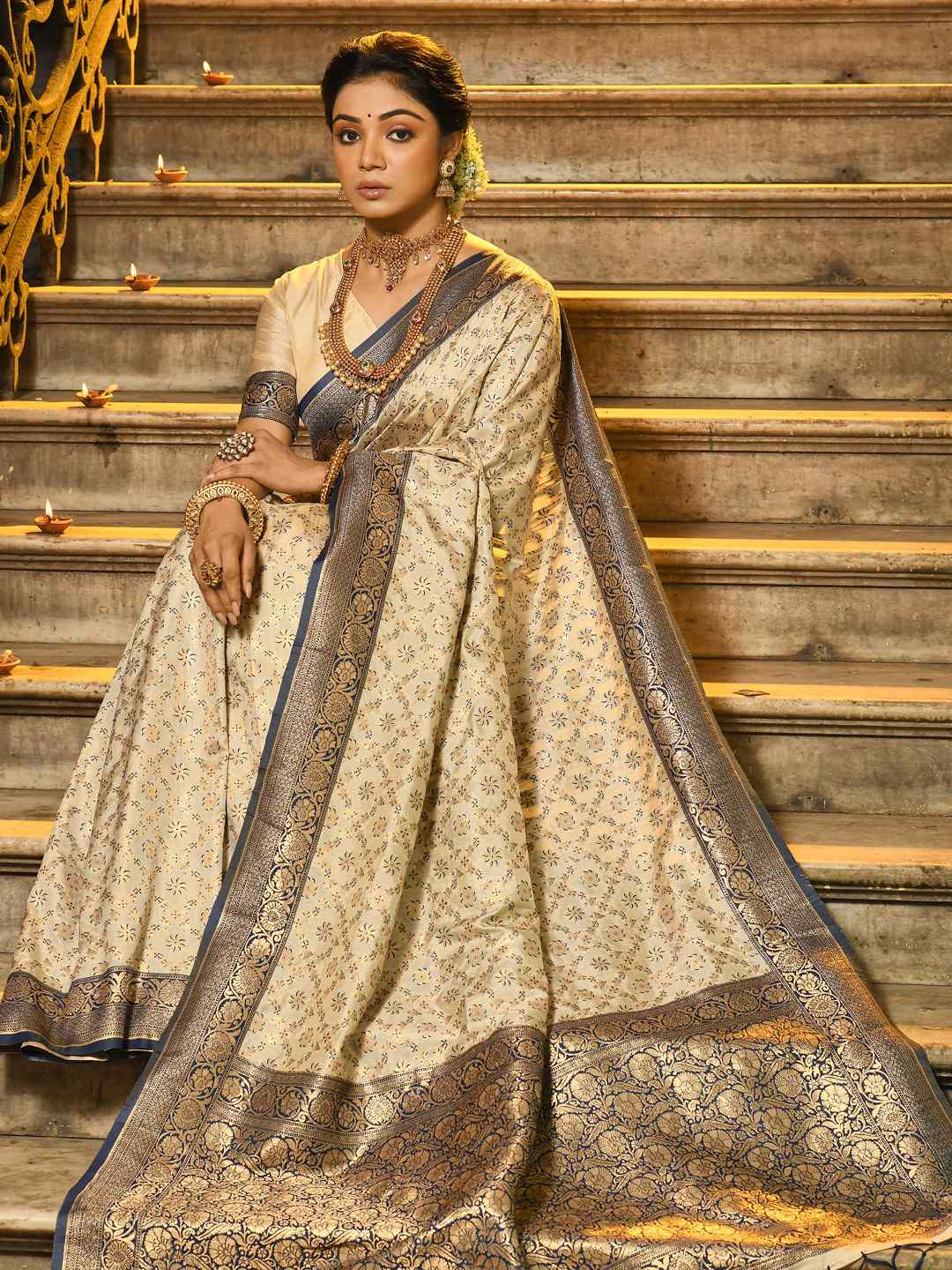 Cream and Maroon Woven Zari Work banarasi silk Saree