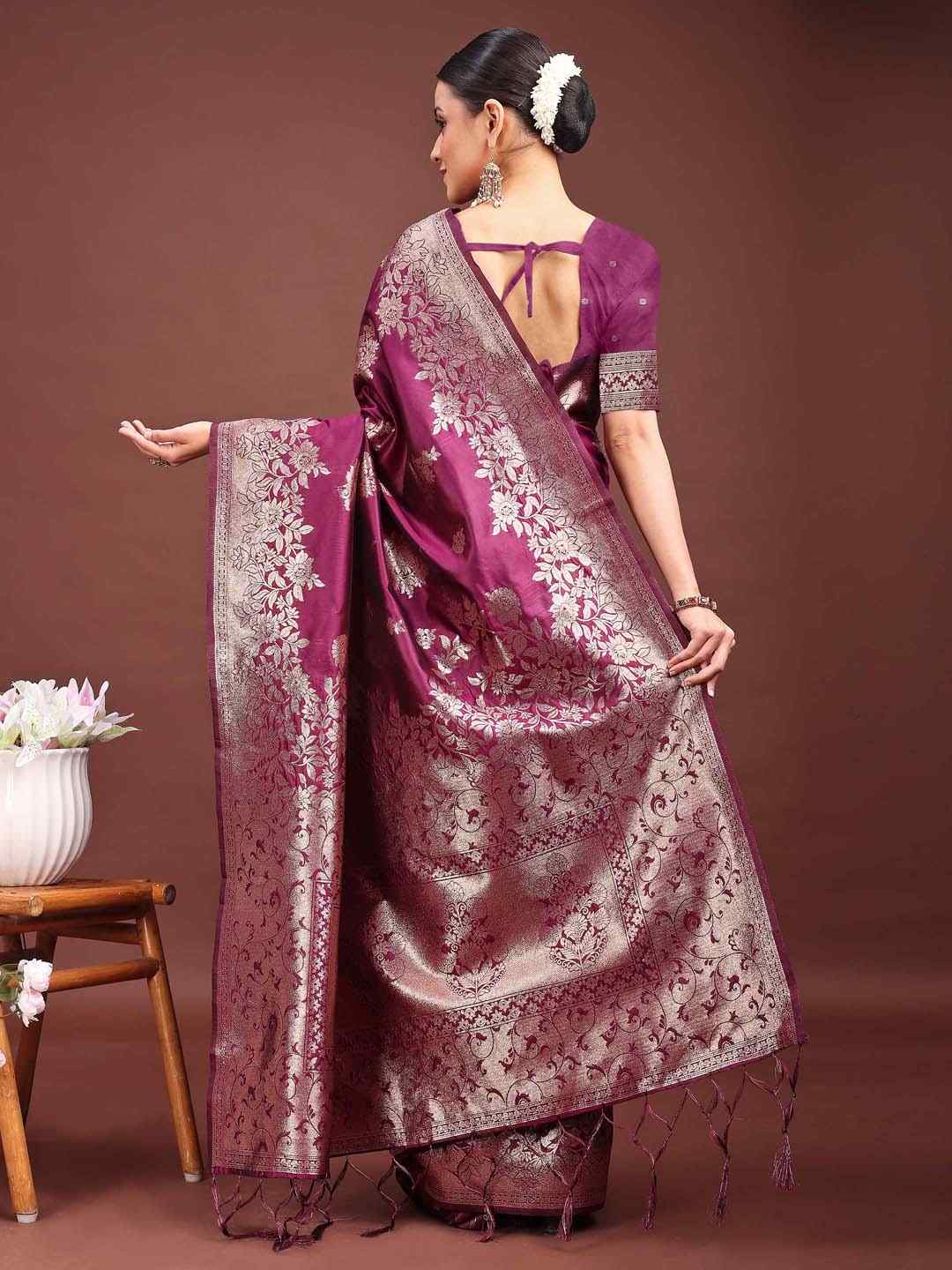 Dark Green Banarasi Silk Saree with Rich Zari Weaving & Heavy Pallu