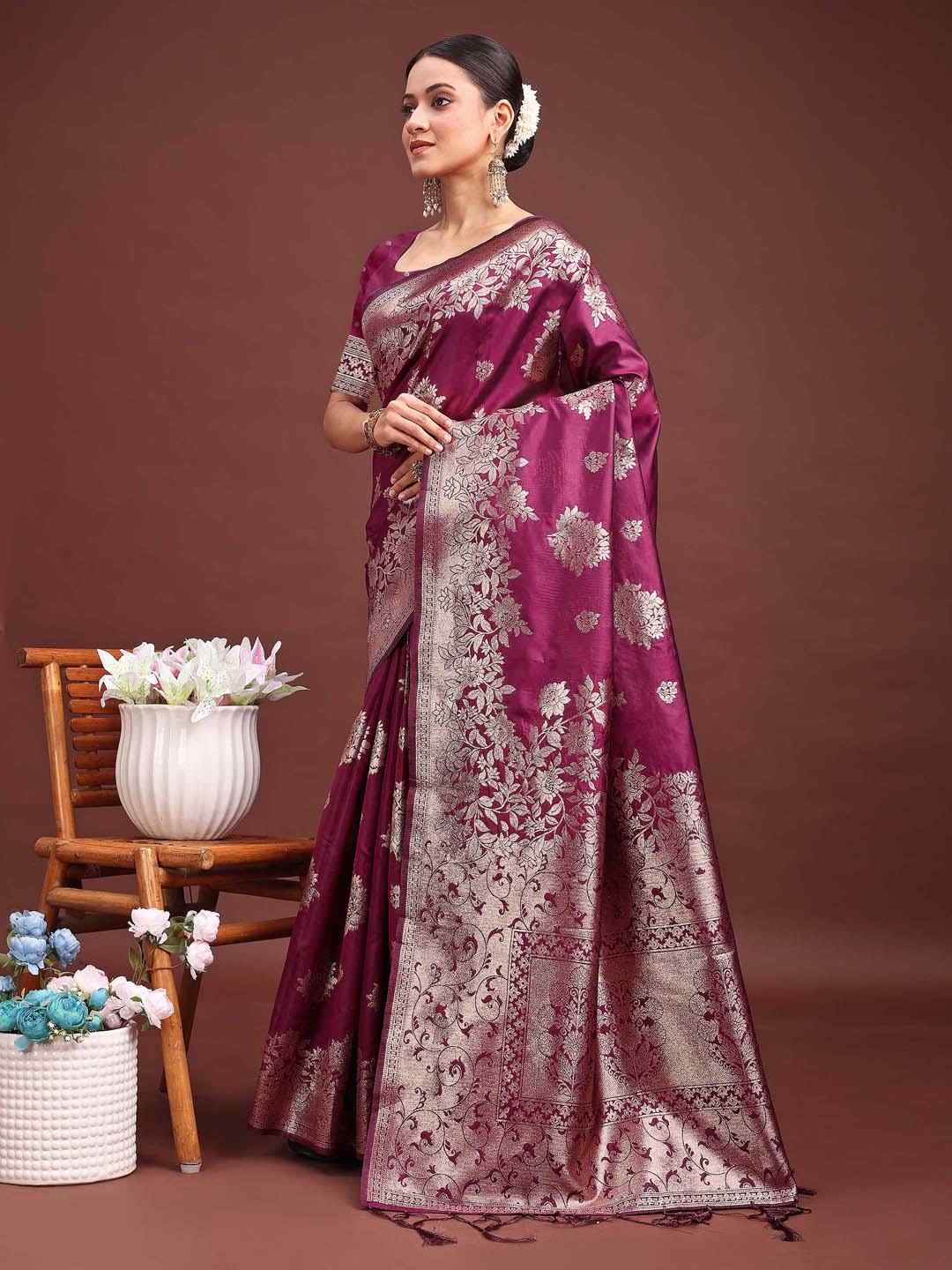 Dark Green Banarasi Silk Saree with Rich Zari Weaving & Heavy Pallu