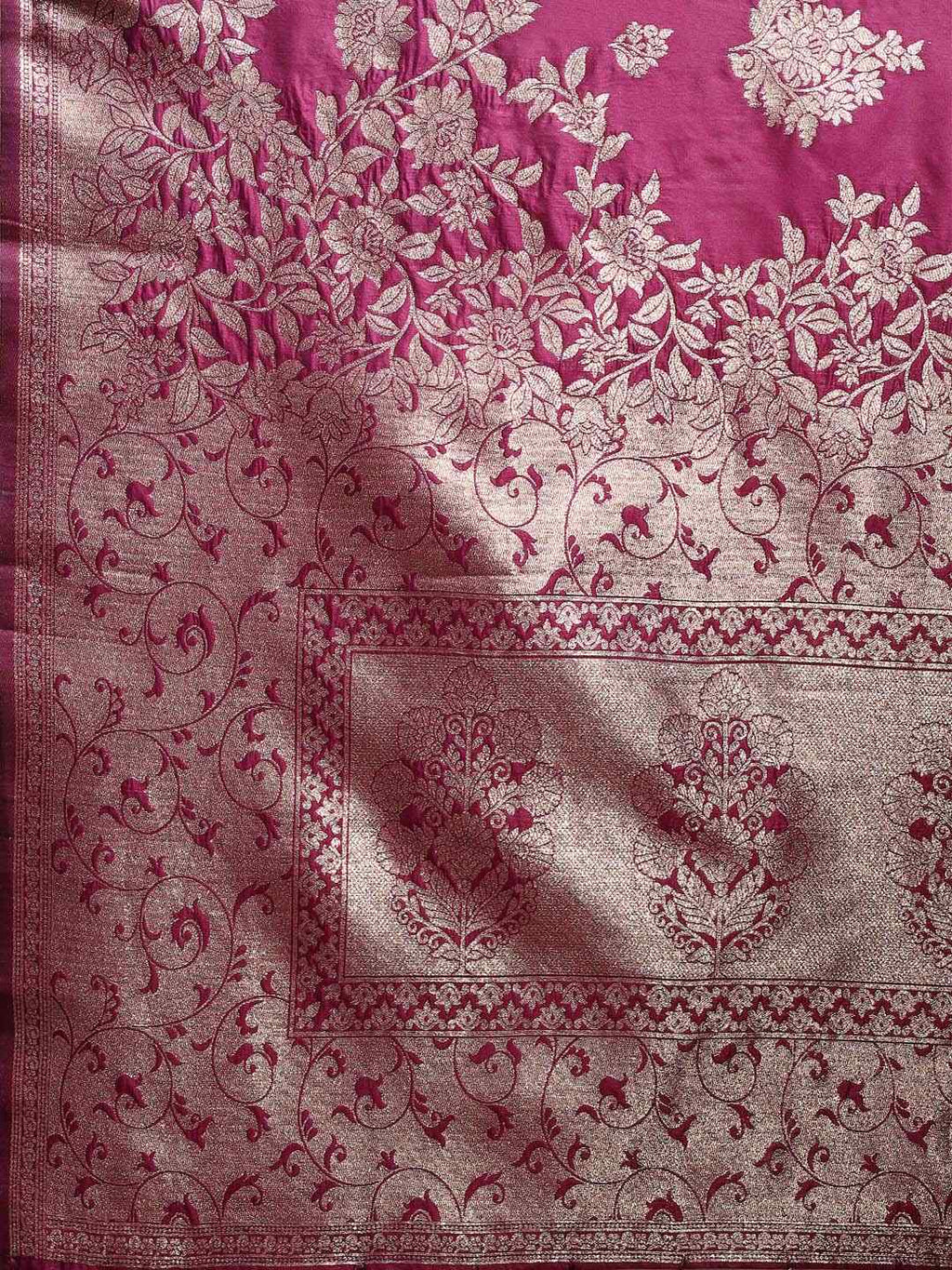 Dark Green Banarasi Silk Saree with Rich Zari Weaving & Heavy Pallu