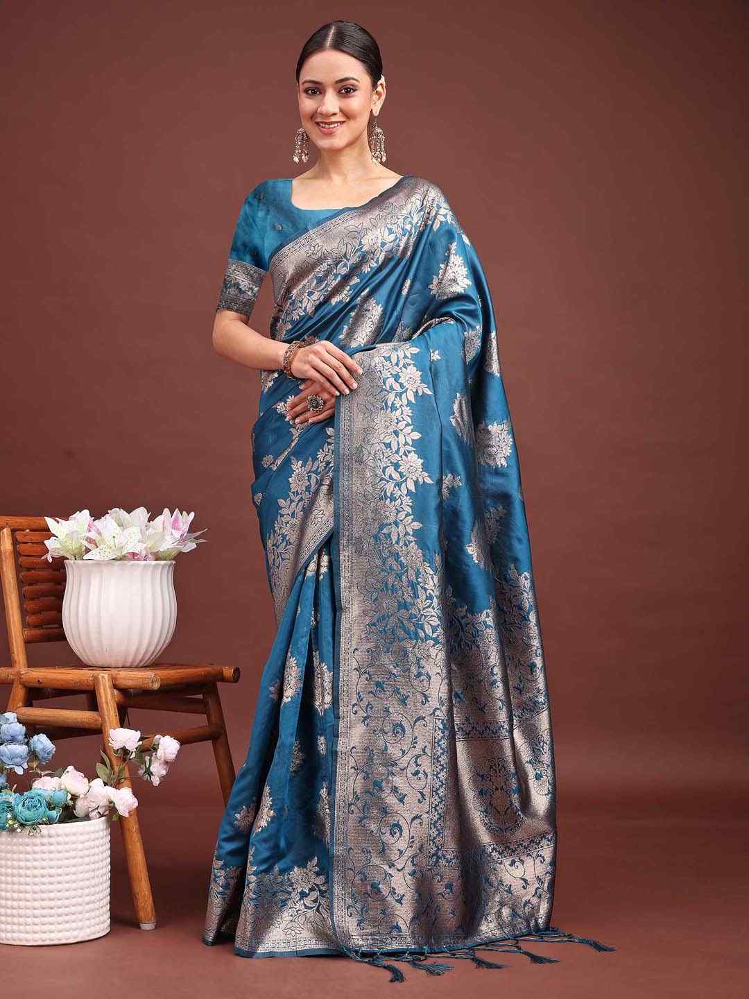 Dark Green Banarasi Silk Saree with Rich Zari Weaving & Heavy Pallu