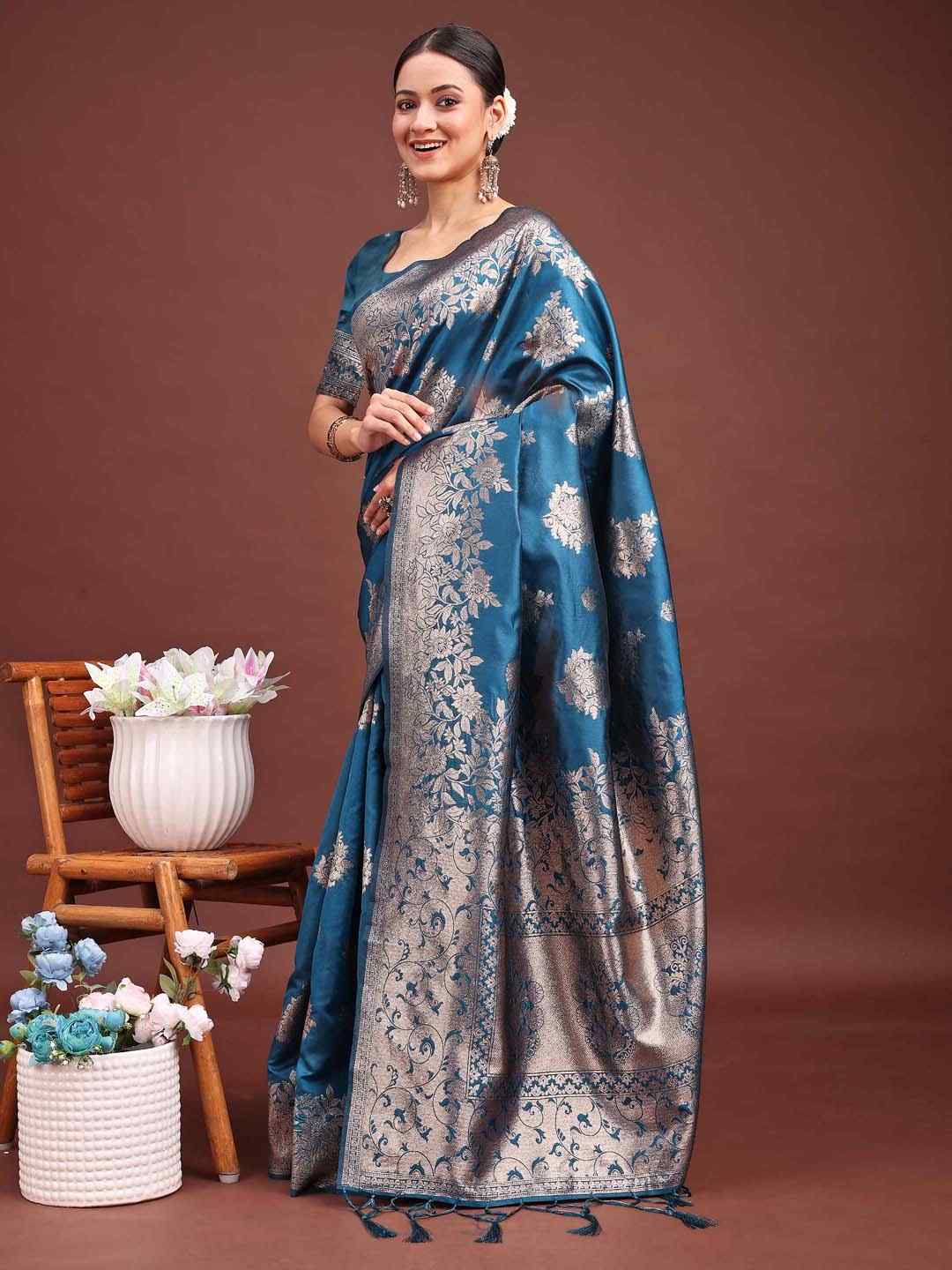 Dark Green Banarasi Silk Saree with Rich Zari Weaving & Heavy Pallu
