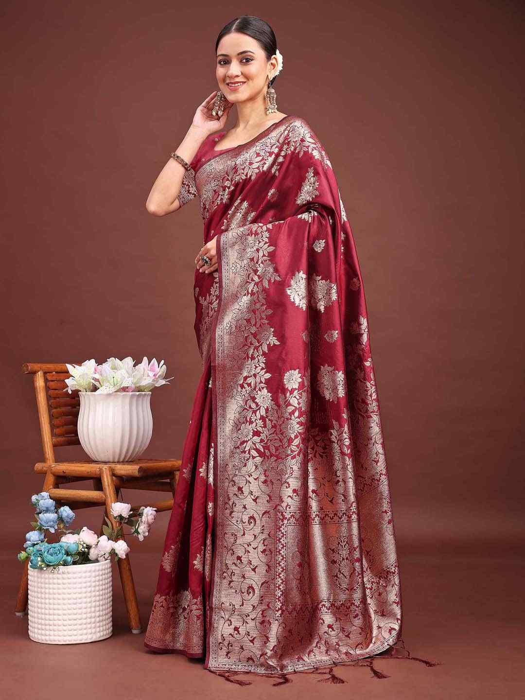 Dark Green Banarasi Silk Saree with Rich Zari Weaving & Heavy Pallu