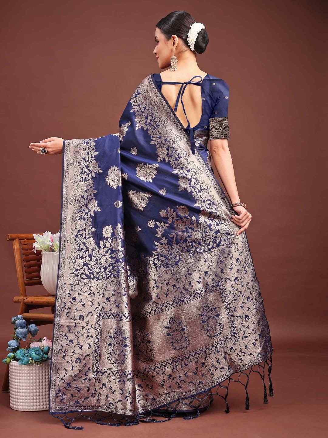 Dark Green Banarasi Silk Saree with Rich Zari Weaving & Heavy Pallu