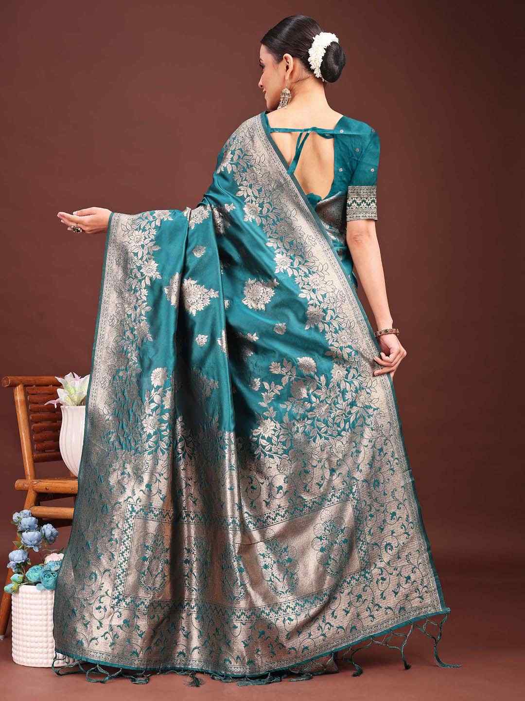 Dark Green Banarasi Silk Saree with Rich Zari Weaving & Heavy Pallu