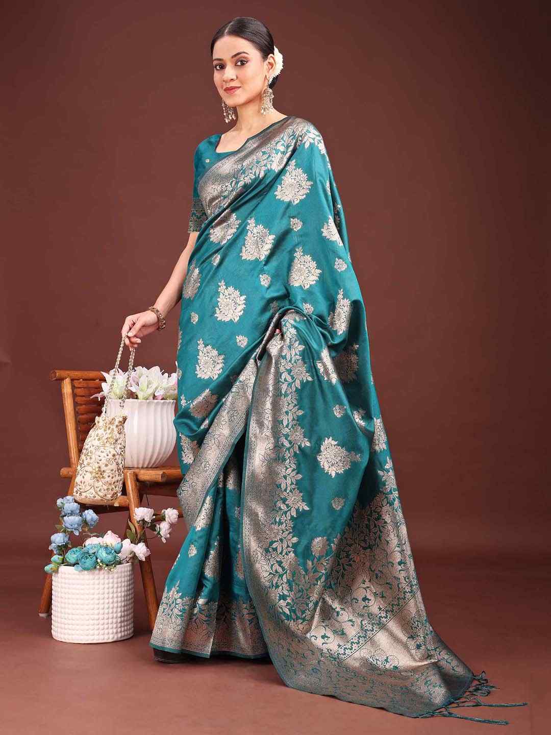 Dark Green Banarasi Silk Saree with Rich Zari Weaving & Heavy Pallu