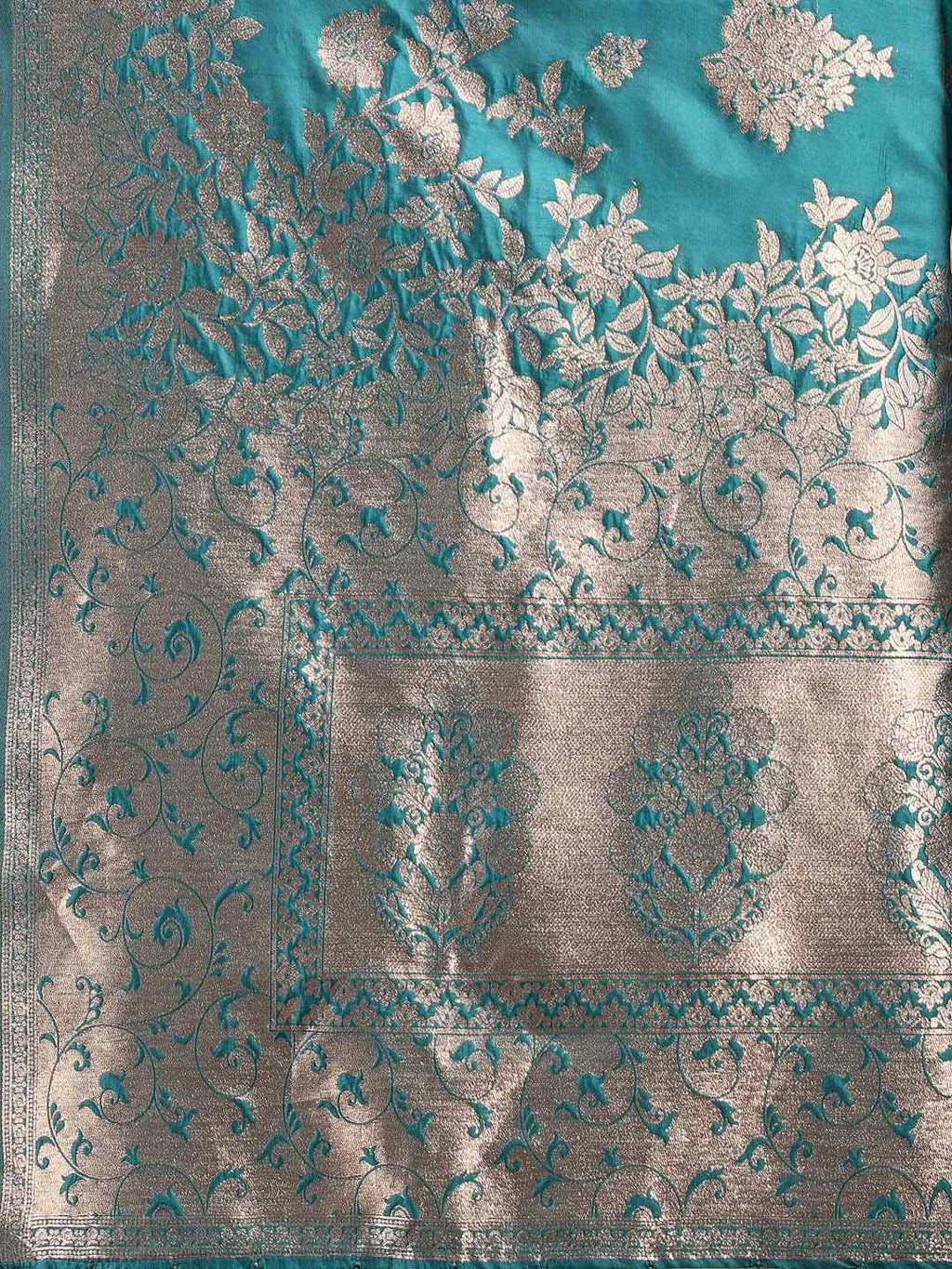 Dark Green Banarasi Silk Saree with Rich Zari Weaving & Heavy Pallu