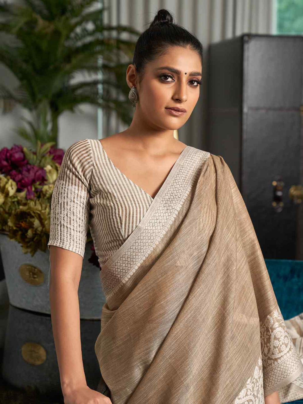 Enticing Weaving Work Rama Color Linen Cotton Saree