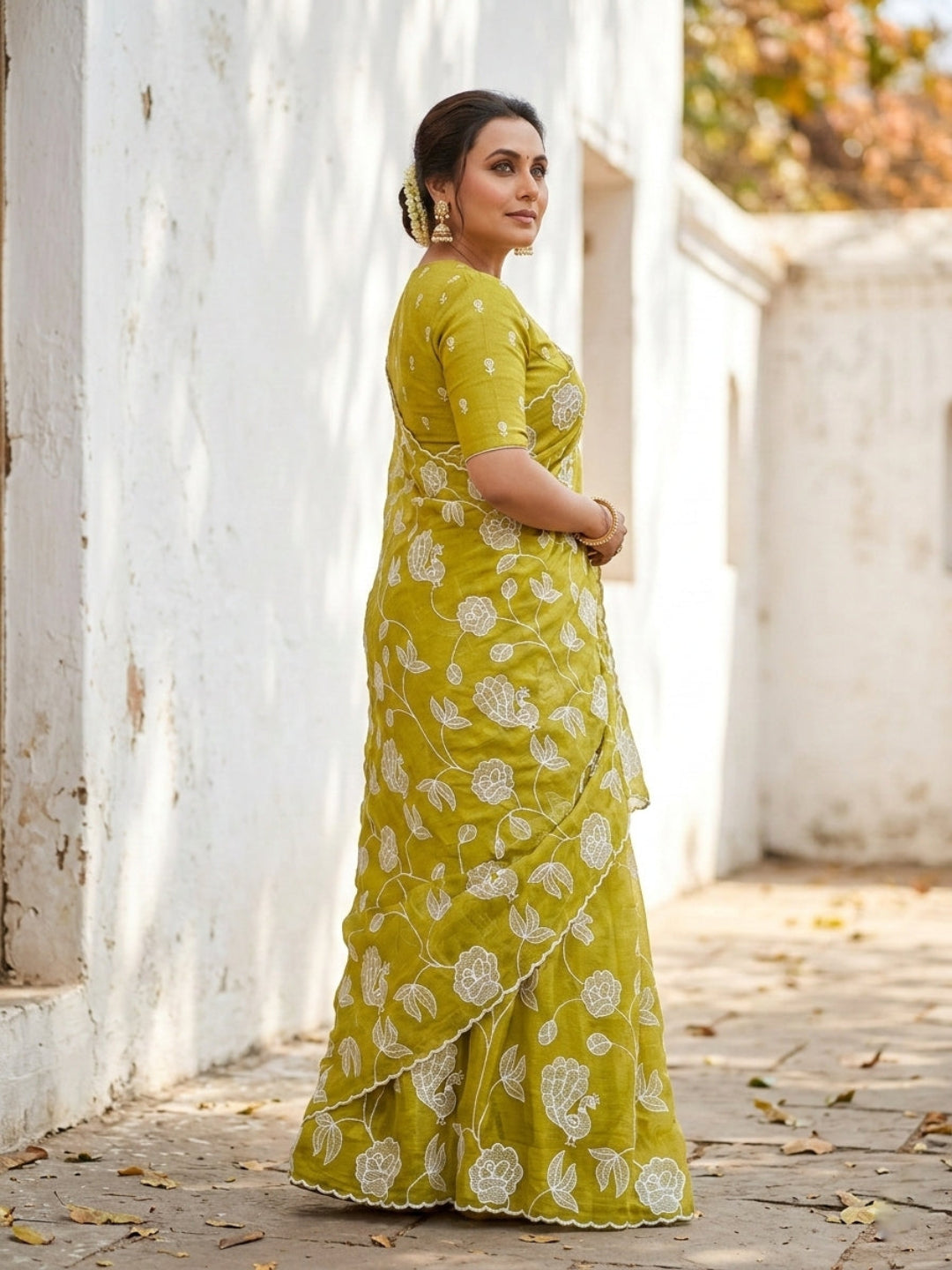Ranas Pittan Work Saree: A title that highlights the specific type of intricate 'pittan' work
