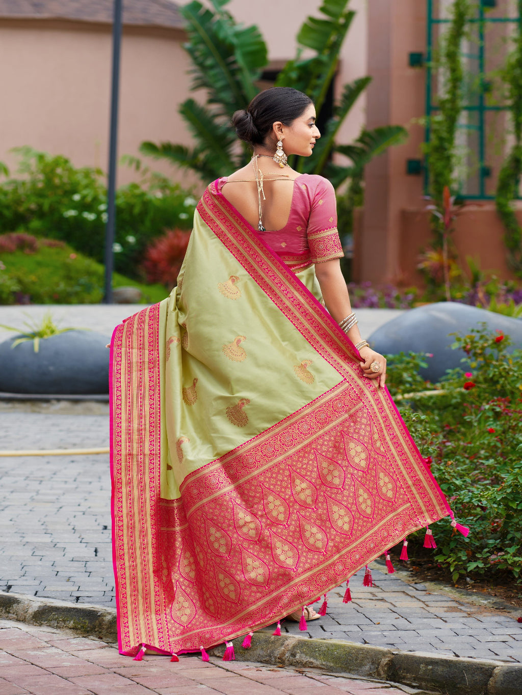 Elegant Peach Silk Saree with Contrast Maroon Heavy Zari Work