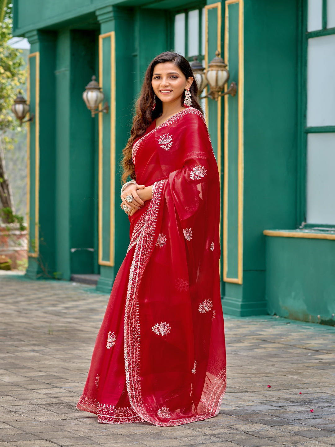 Contemporary Elegance: Shimmer Chiffon in Deep Violet