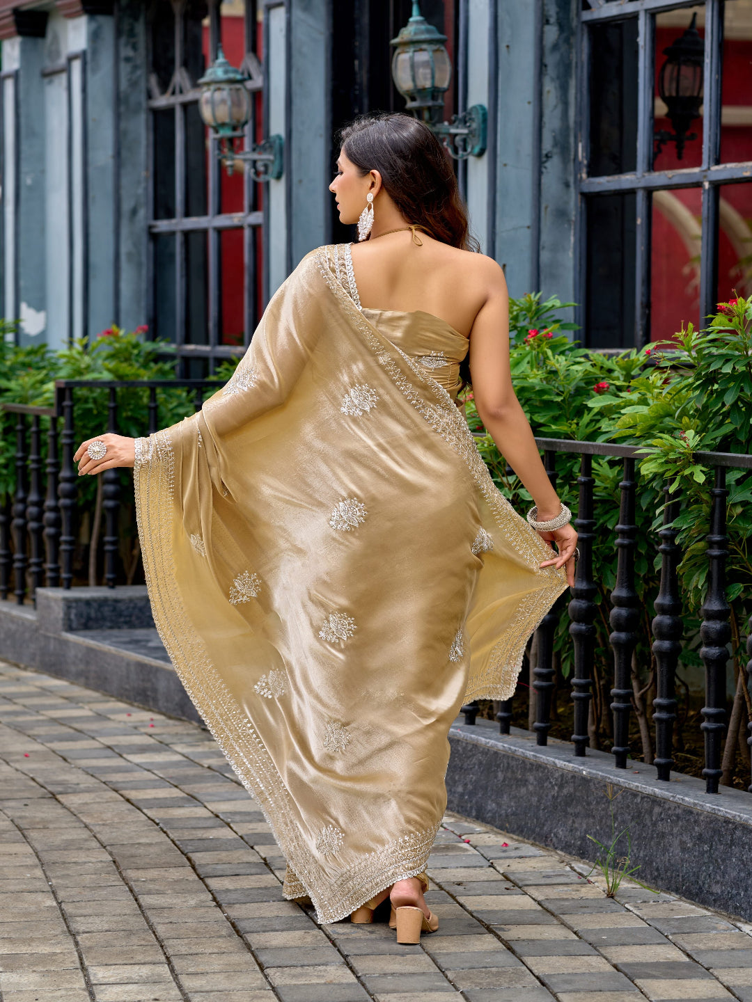 Contemporary Elegance: Shimmer Chiffon in Deep Violet