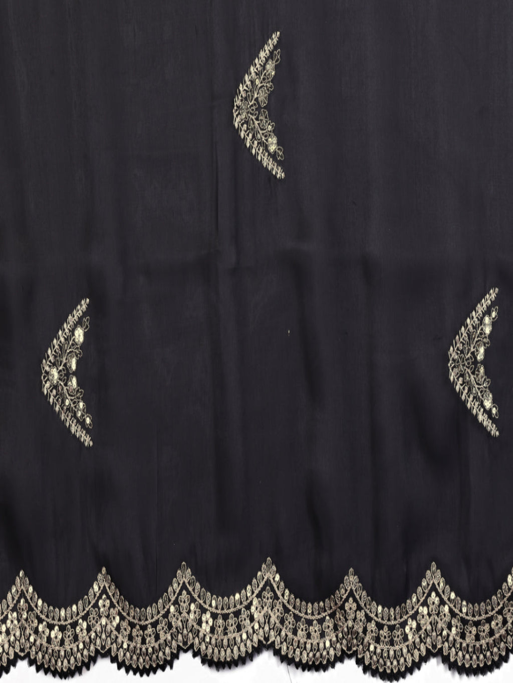 Fine Organza or Shimmer Chiffon suitable for formal ceremonial wear saree.