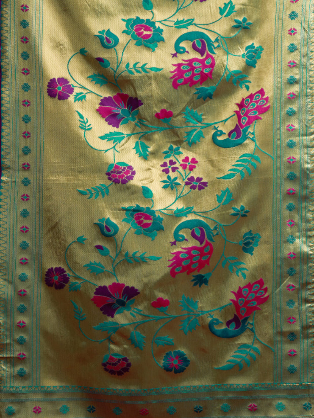 "The Golden Glow of Tradition silk bland butti weaving Paithani saree