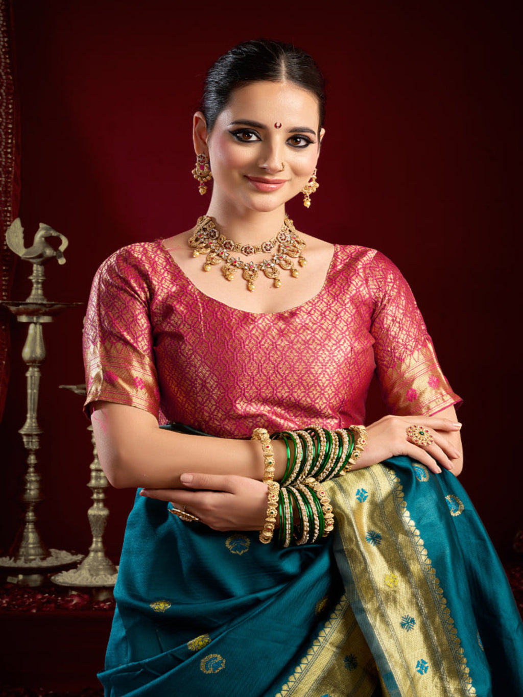 "The Golden Glow of Tradition silk bland butti weaving Paithani saree