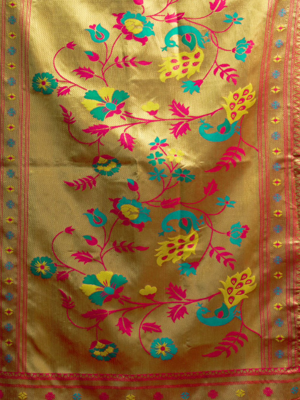 "The Golden Glow of Tradition silk bland butti weaving Paithani saree