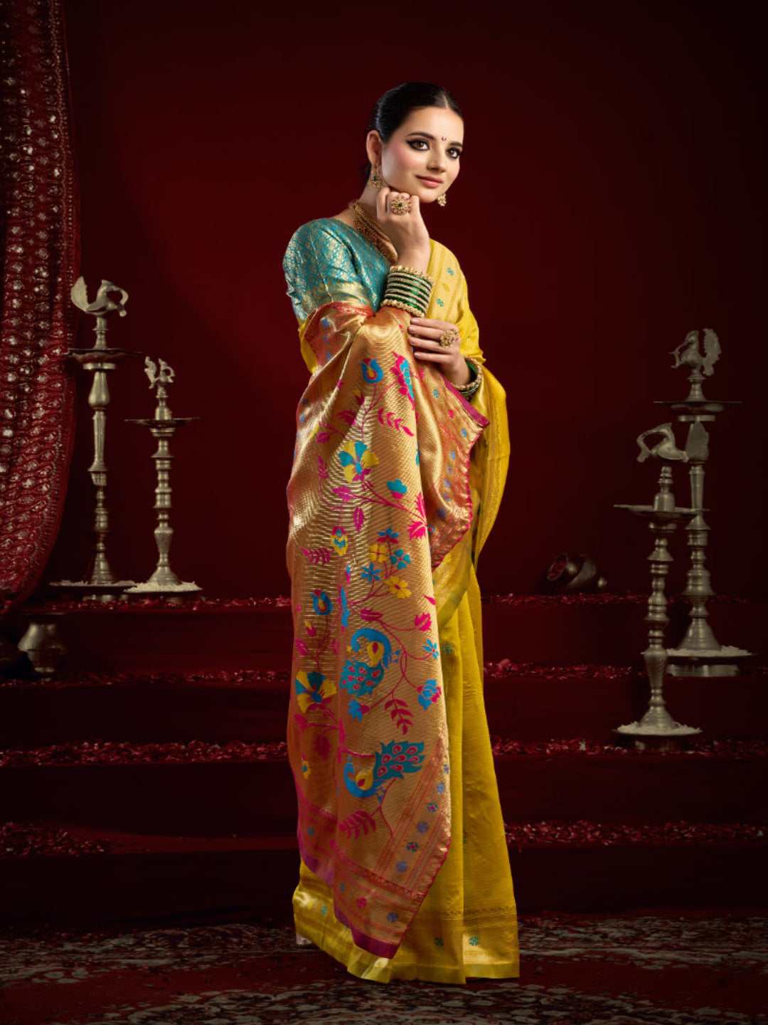 "The Golden Glow of Tradition silk bland butti weaving Paithani saree