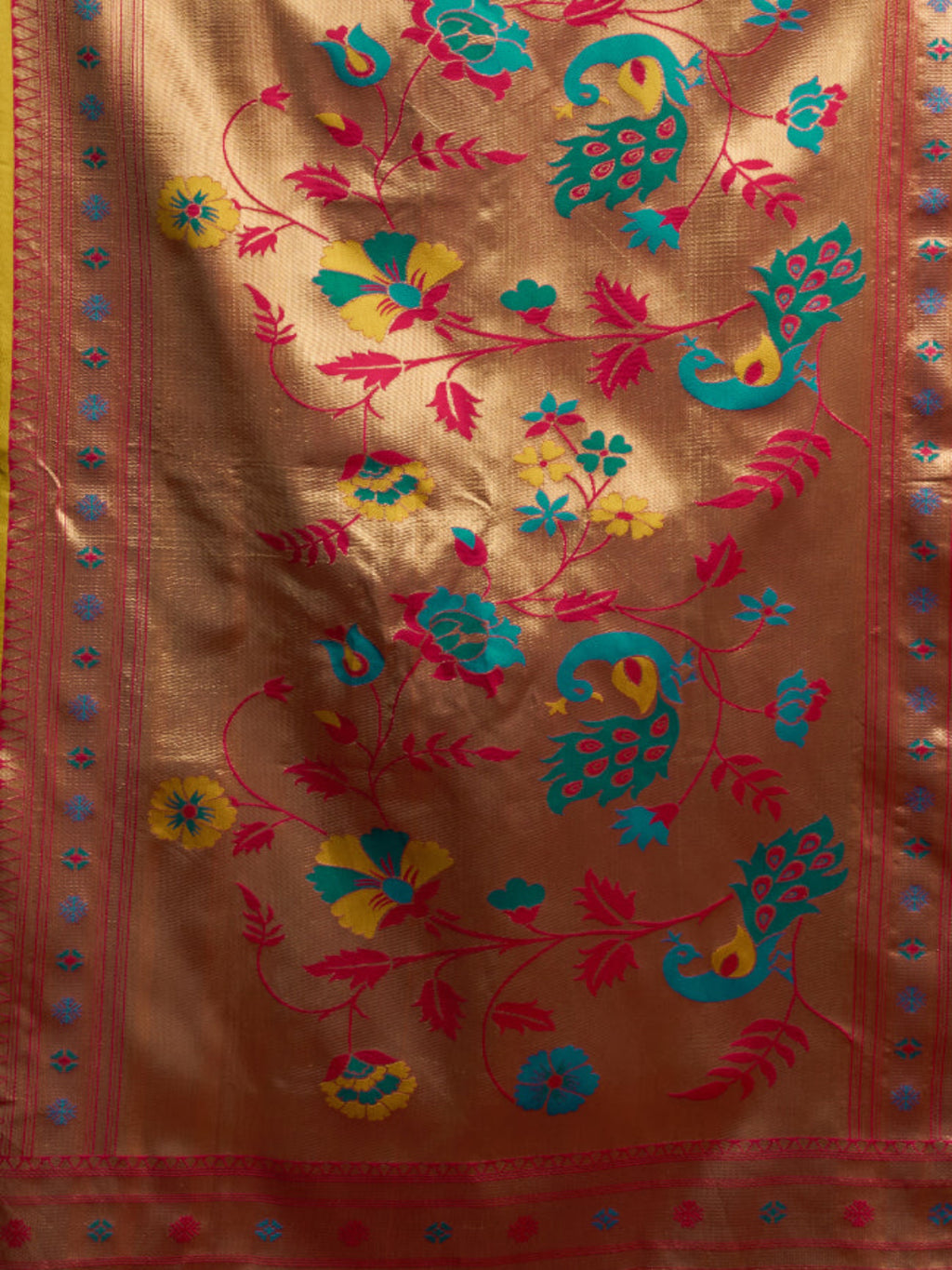 "The Golden Glow of Tradition silk bland butti weaving Paithani saree