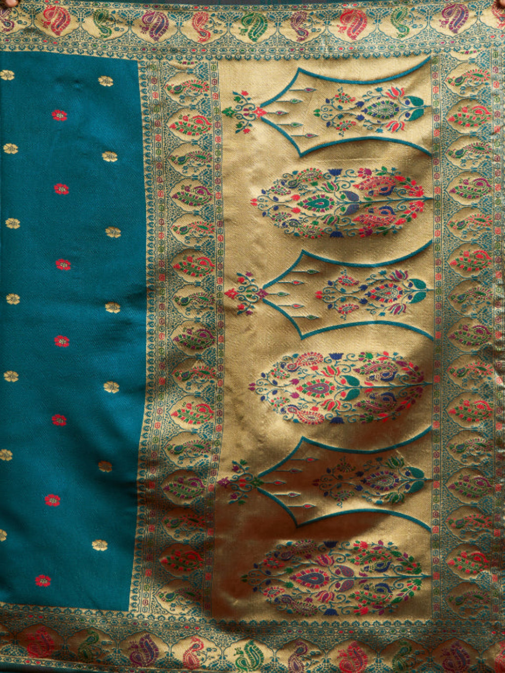 Majesty Designer Paithani: Captures the regal peacock and floral zari work.