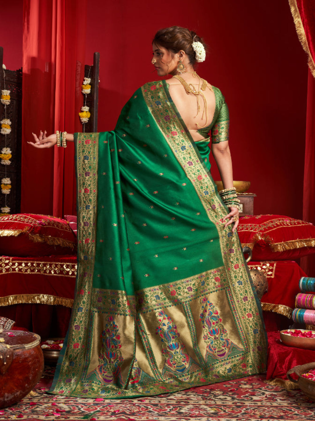 Emerald Heritage: Captures the deep green hue and the traditional Paithani artistry.