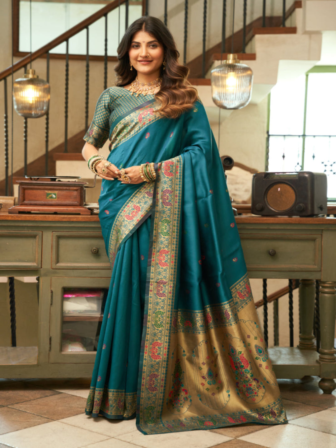 Emerald Heritage: Captures the deep green hue and the traditional Paithani artistry.