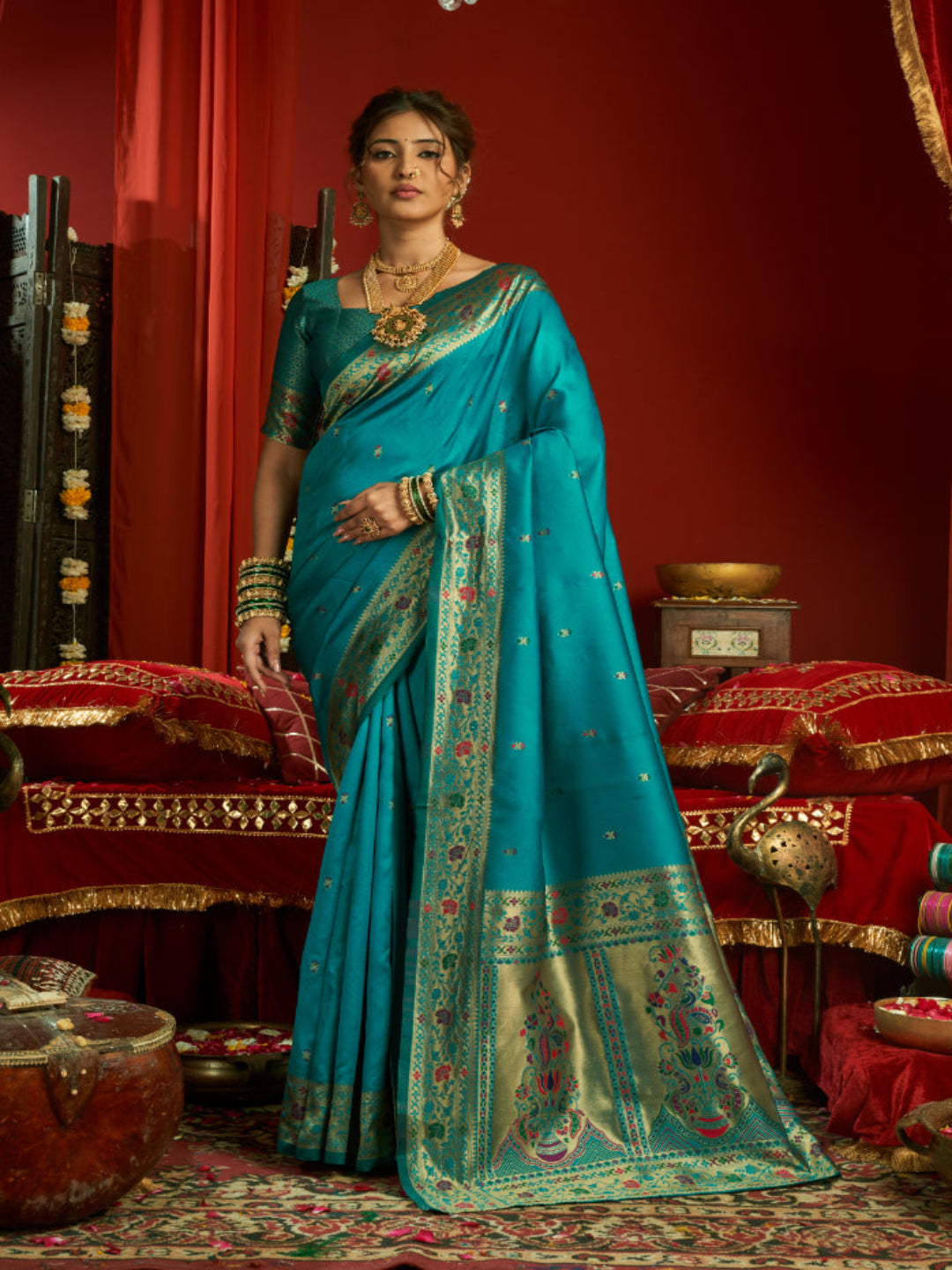 Emerald Heritage: Captures the deep green hue and the traditional Paithani artistry.