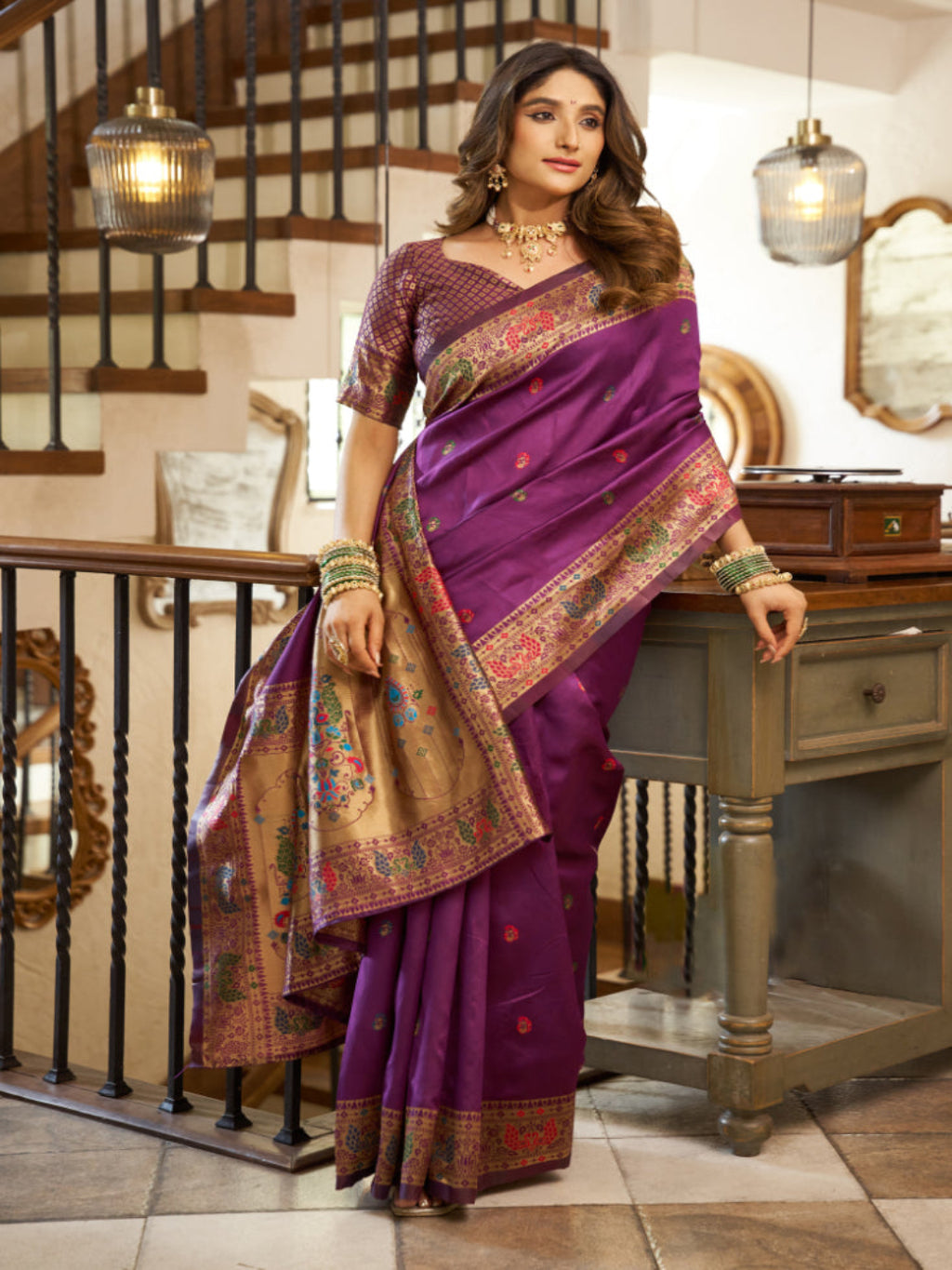 Emerald Heritage: Captures the deep green hue and the traditional Paithani artistry.