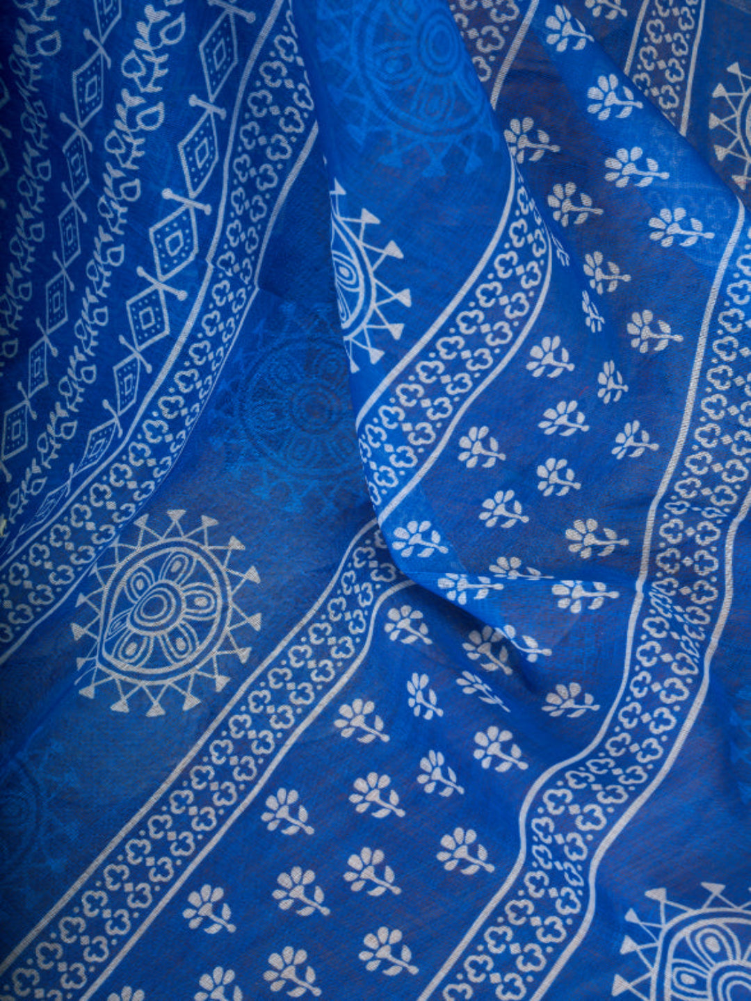 Elegant Digital Floral print Linen Blend ready to wear Saree