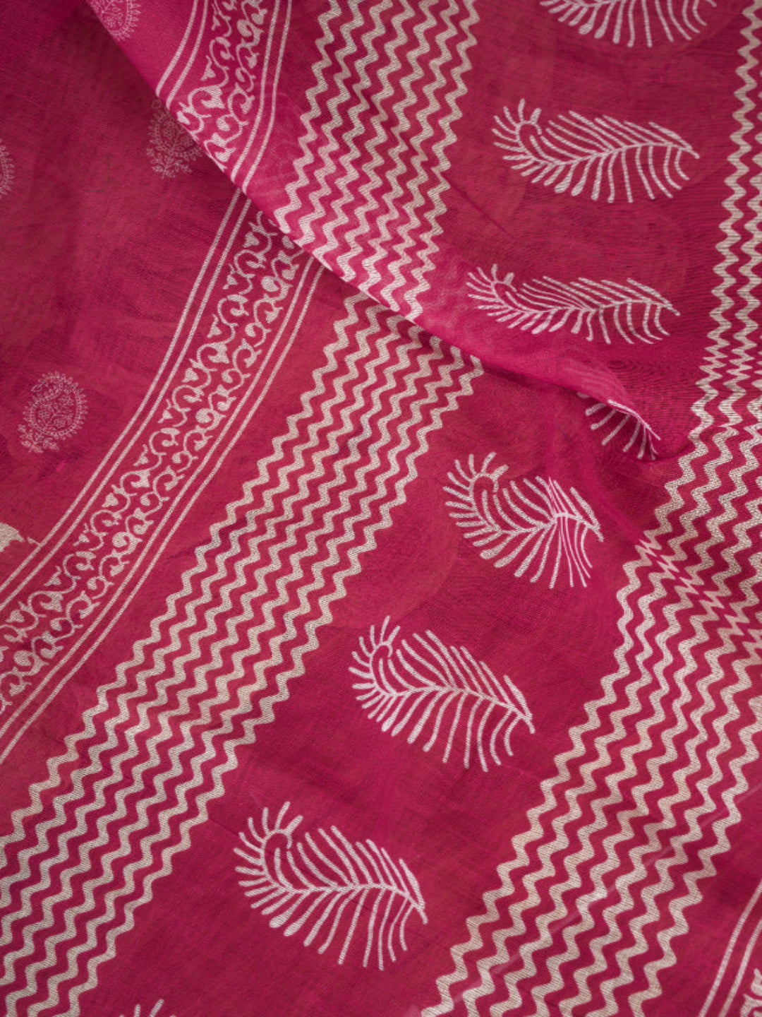 Floral Linen ready to wear with zari border saree