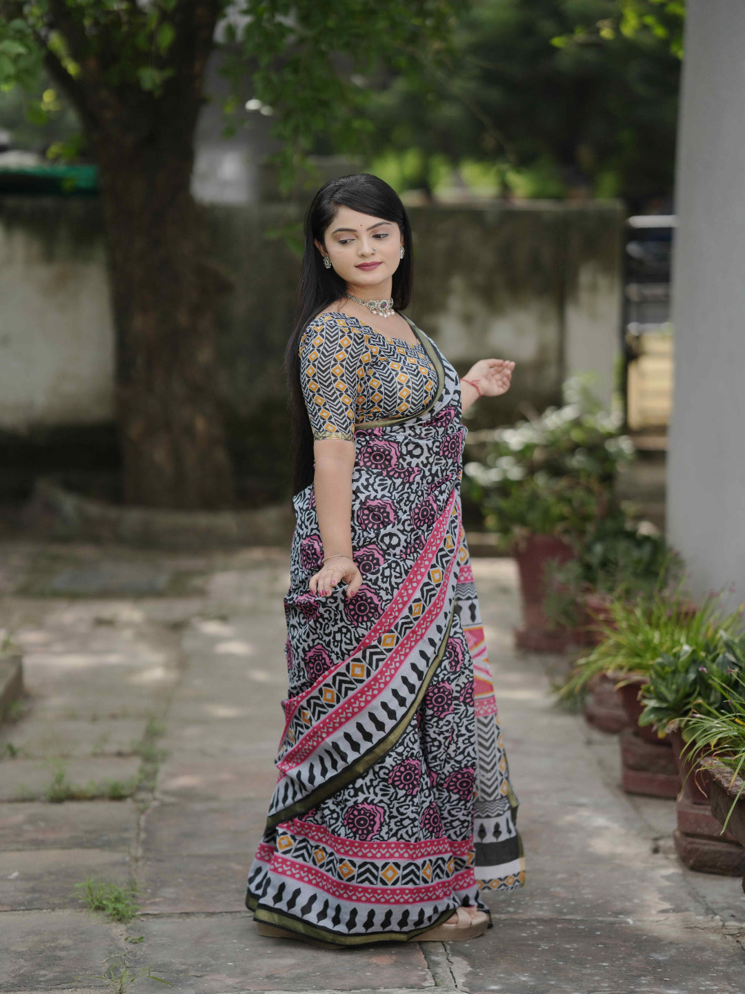 Black Pure Cotton Batik Print Saree