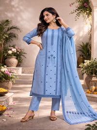 Women hand embroidered chikankarey kurta set