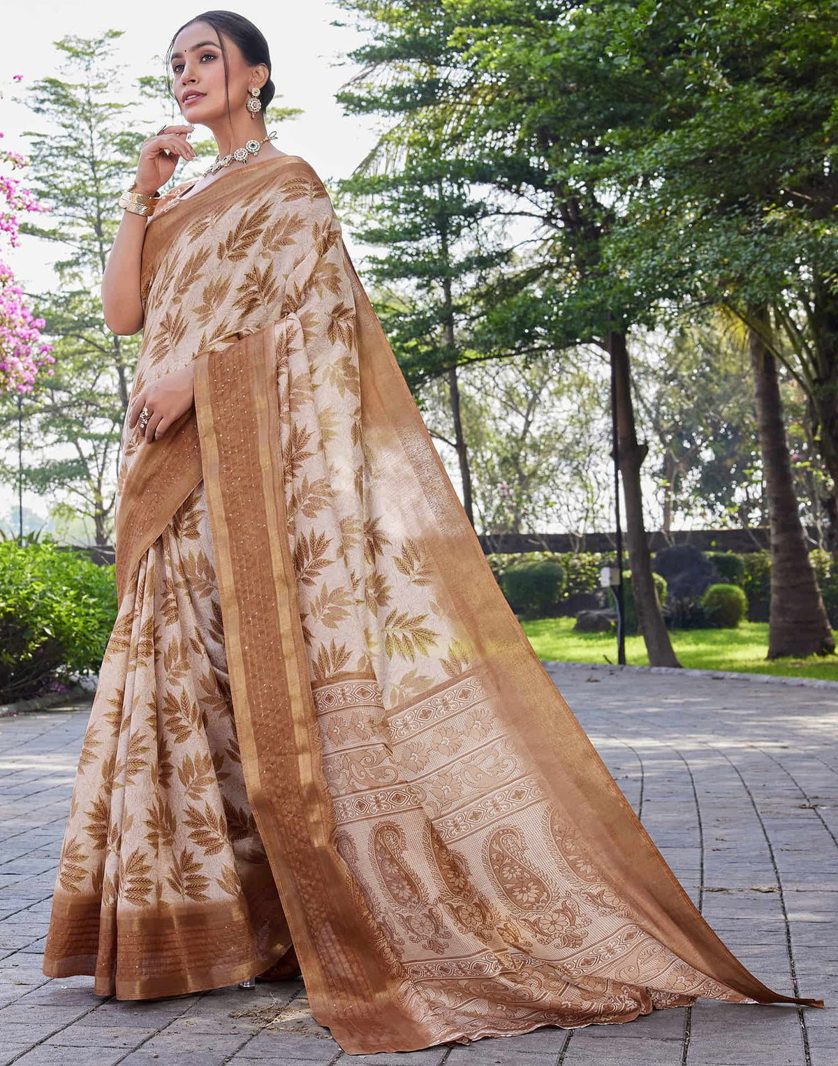 Vriksha Floral Leaf Chanderi Saree