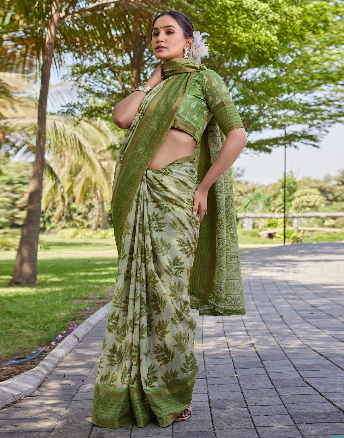 Vriksha Floral Leaf Chanderi Saree