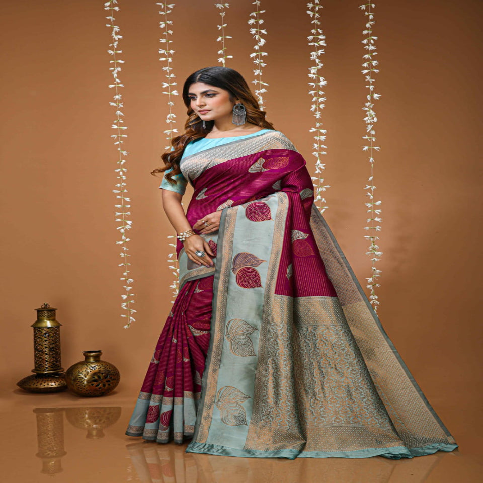 Elegant Beige & Red Zari Woven Saree with Rich Designer Pallu – Festive & Wedding Wear