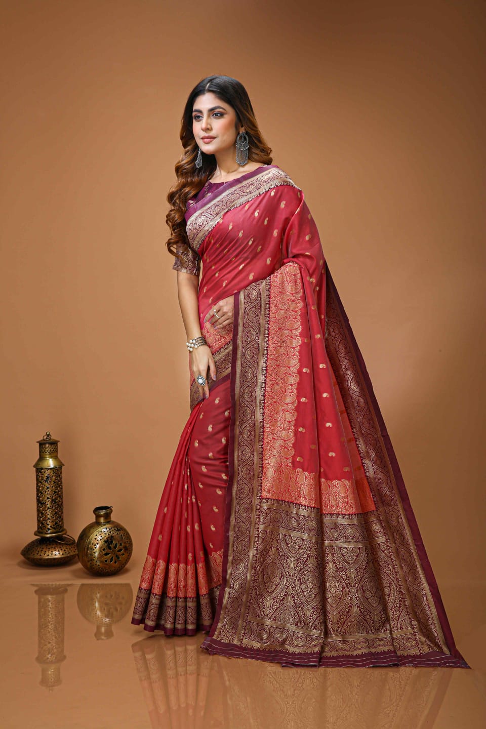 Elegant Rani Pink Banarasi Style Zari Woven Saree with Rich Golden Designer Pallu – Wedding & Festive Wear
