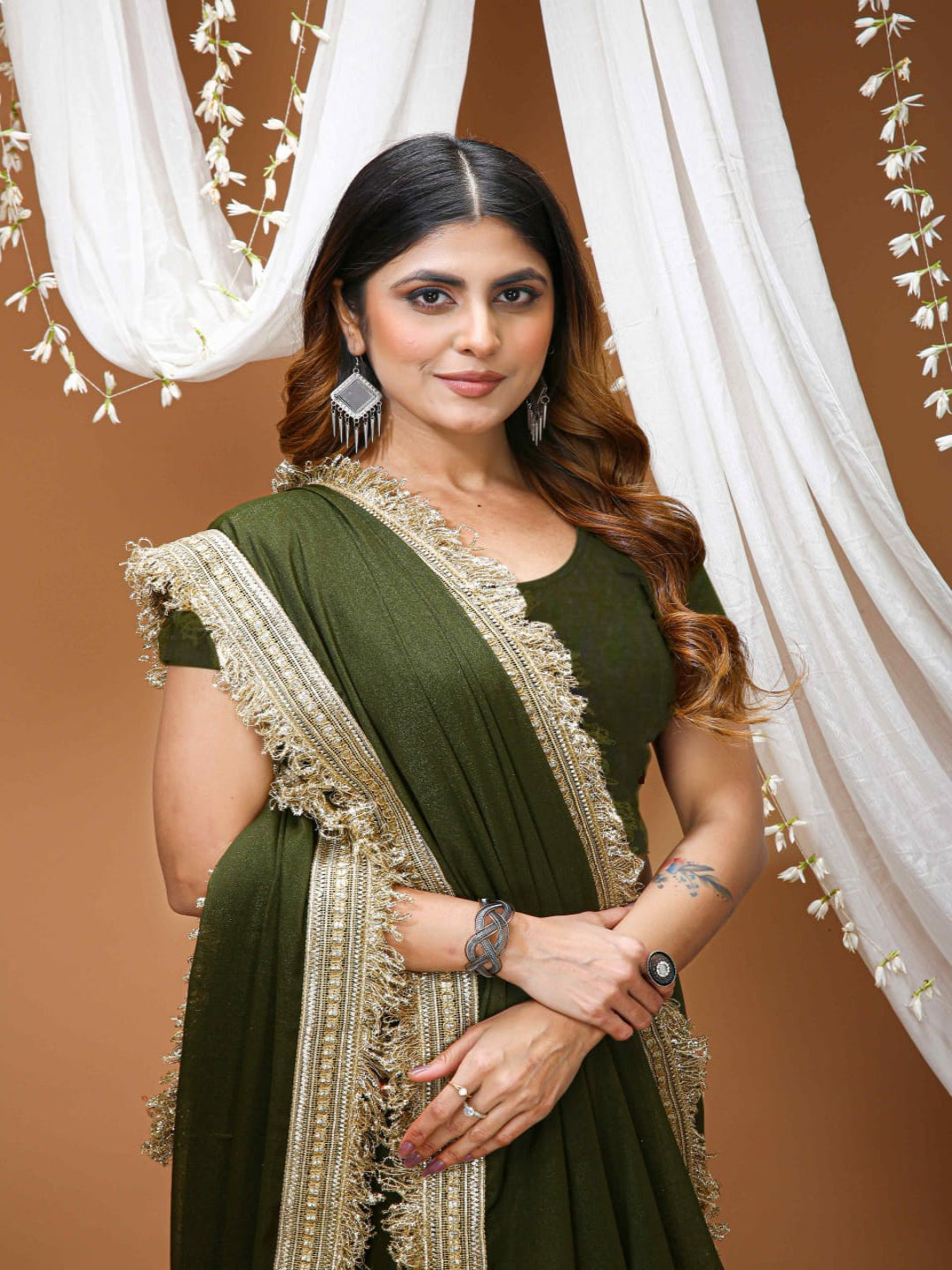 Elegant Black Saree with Golden Designer Lace Border – Party & Evening Wear