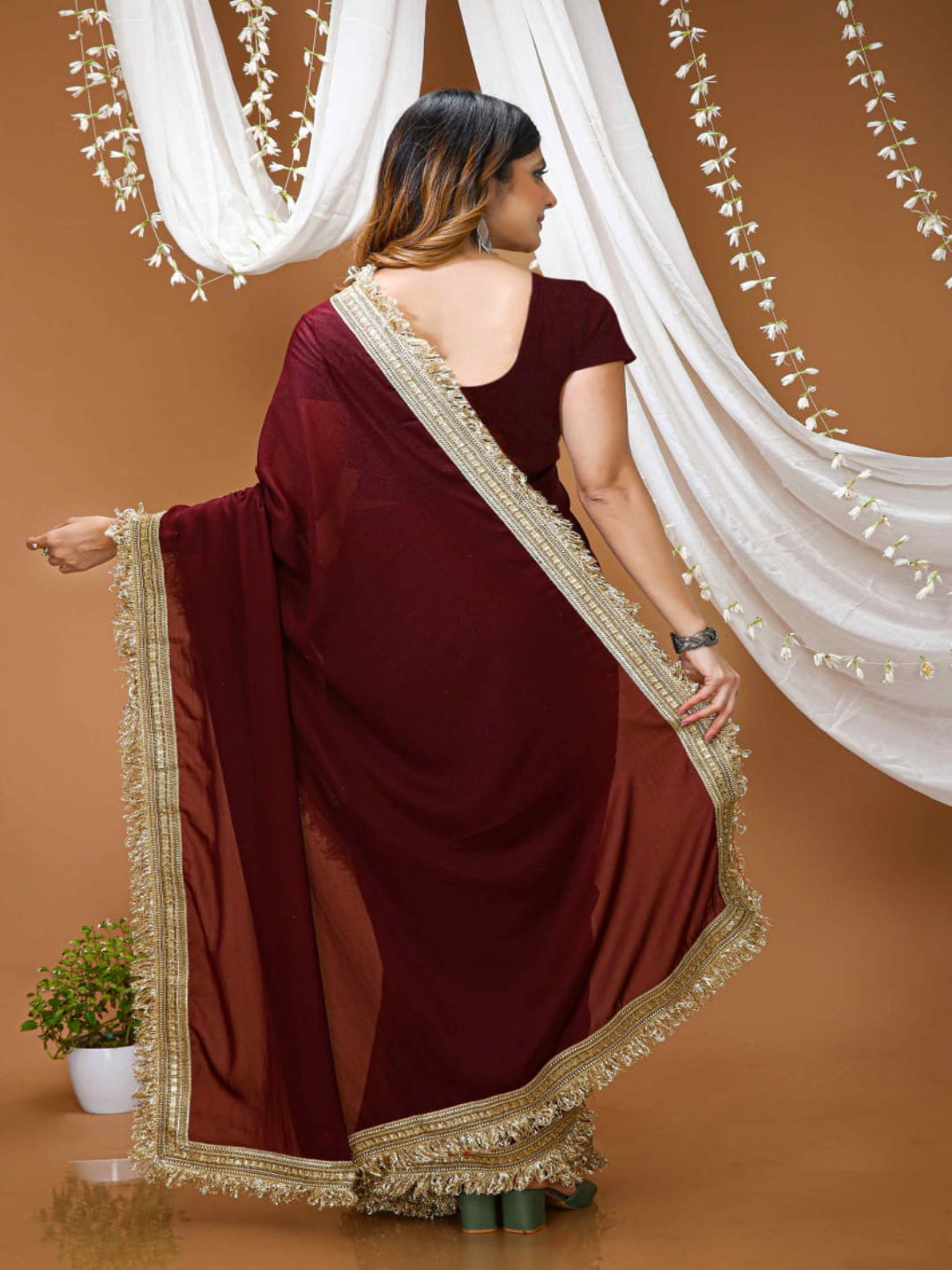 Elegant Black Saree with Golden Designer Lace Border – Party & Evening Wear