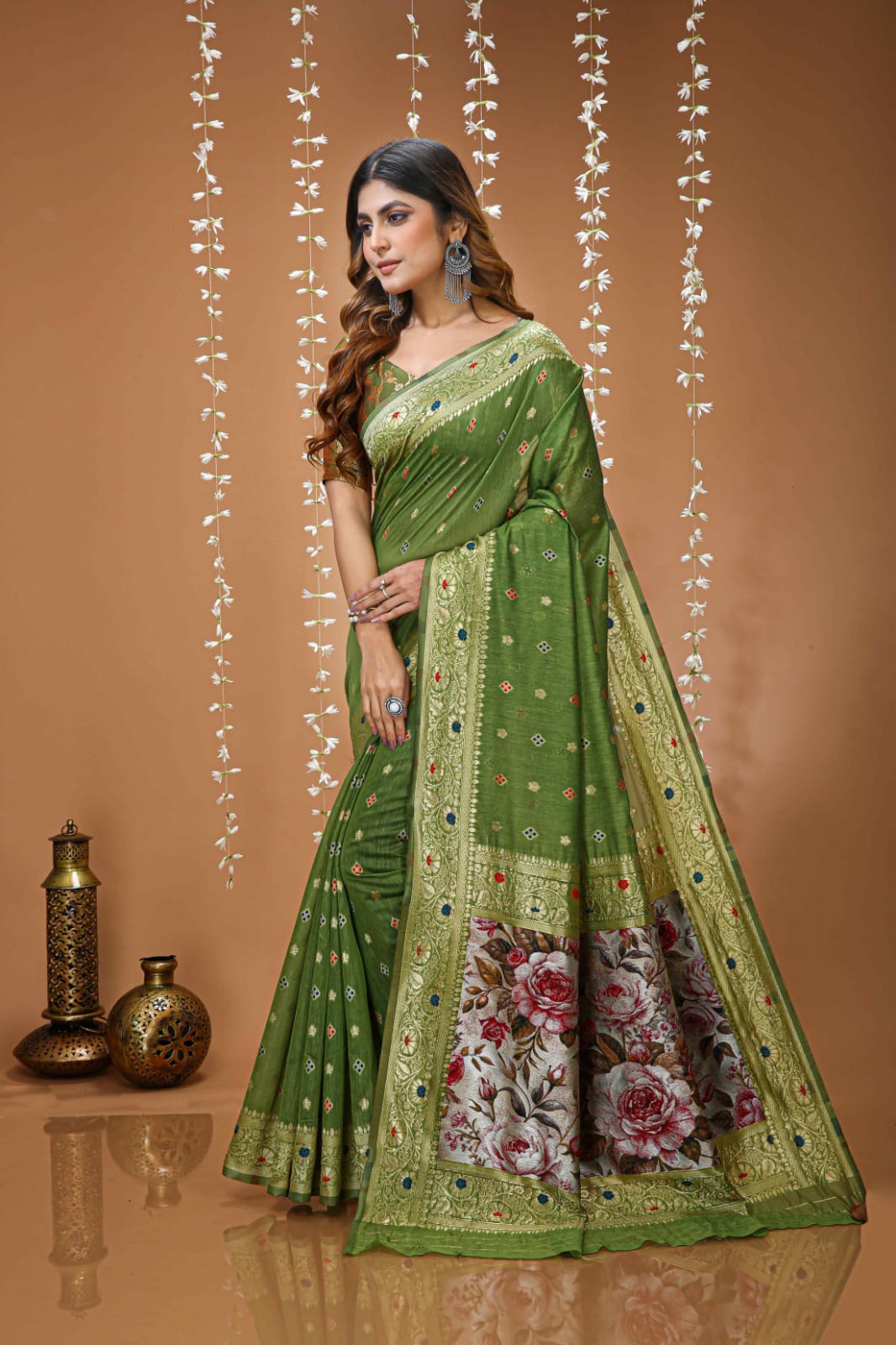 Elegant Green Designer Saree with Floral Printed Pallu – Festive & Traditional Wear