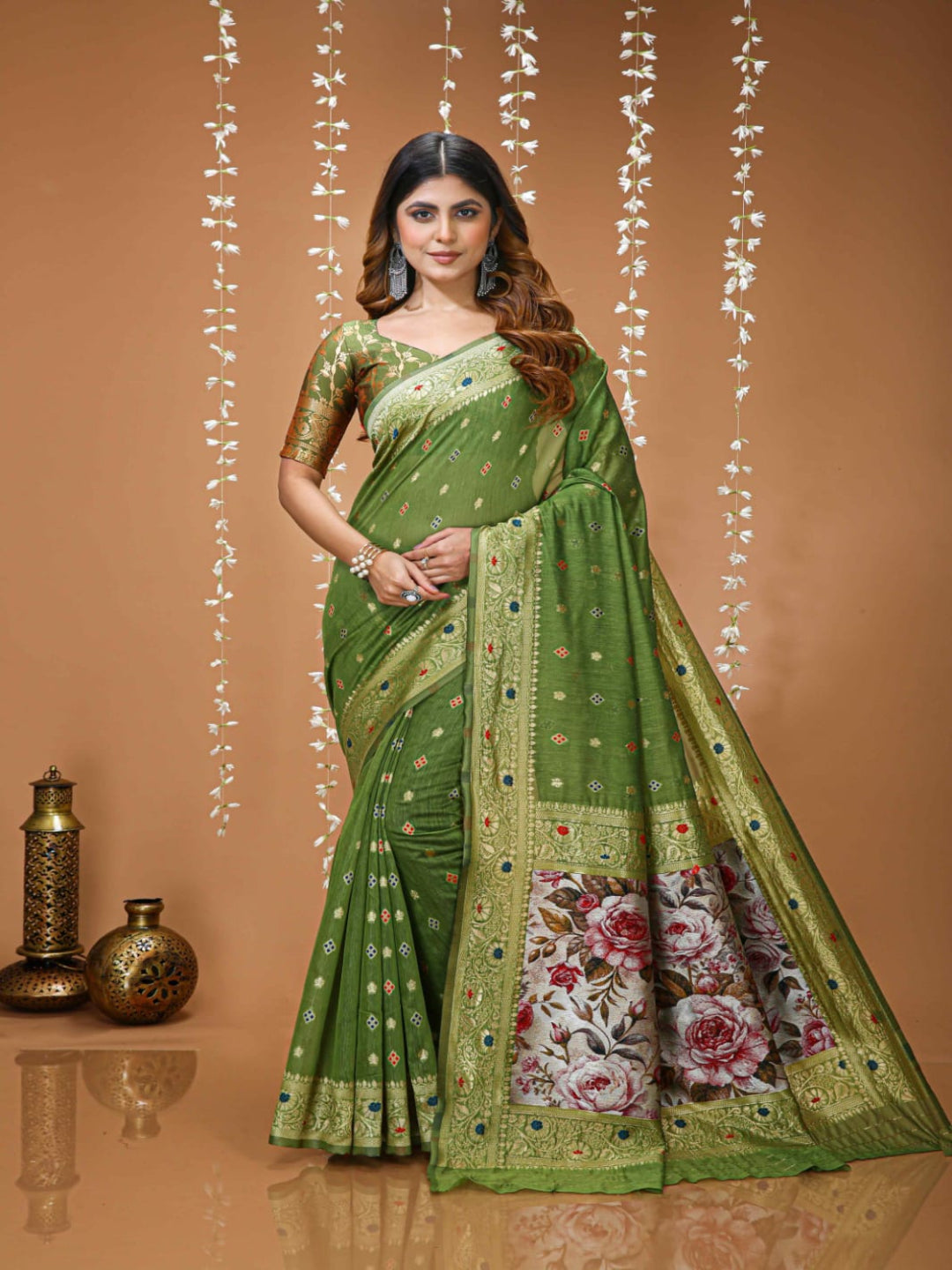 Elegant Green Designer Saree with Floral Printed Pallu – Festive & Traditional Wear